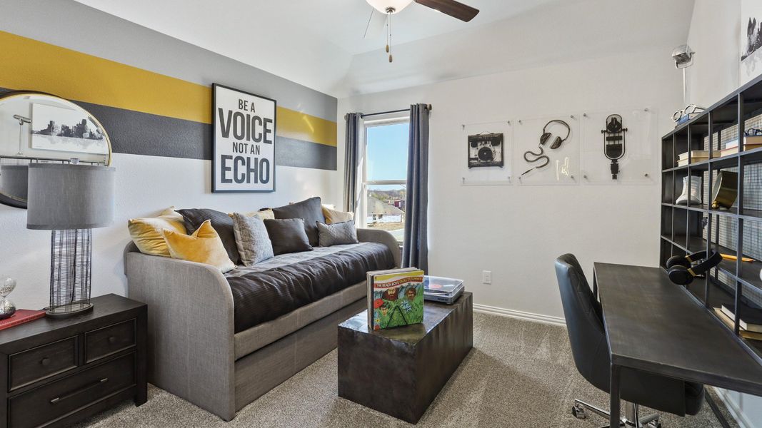 Representative furnished interior of a home built from the Hickory by DRB Homes in Brookewater, Rosenberg (Image 14).
