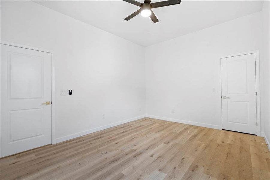 Spacious, unfurnished interior of a new home in , Atlanta (Image 22).