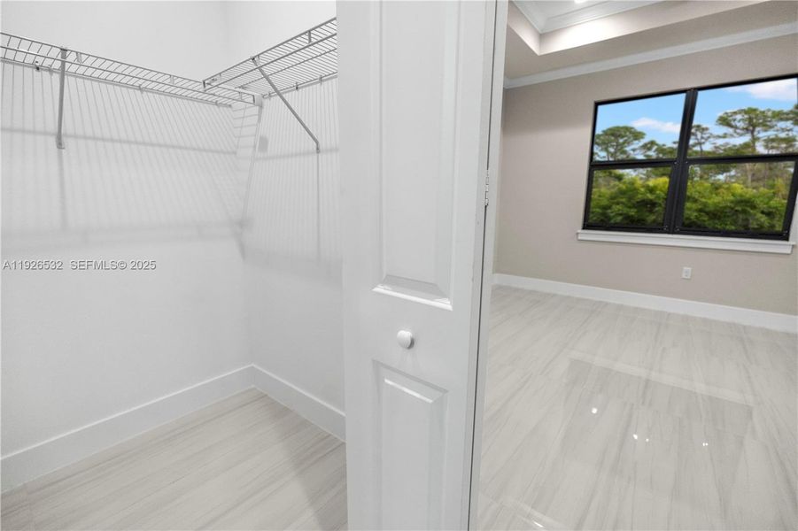 Spacious, unfurnished interior of a new home in , Naples (Image 22). Spacious, unfurnished interior of a new home in , Naples (Image 22).