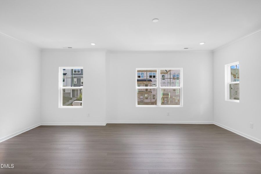 SUN_Stoneriver_Pic_Bradley_Great_3of4