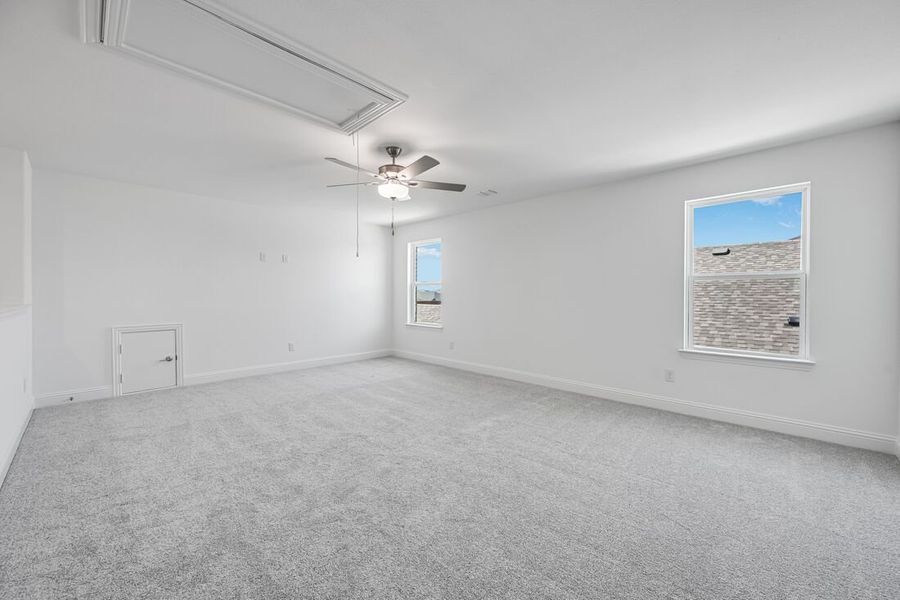 Spacious, unfurnished interior of a new home in Madero 50s, Fort Worth (Image 16).