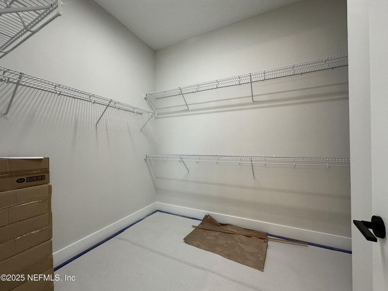 Spacious, unfurnished interior of a new home in SilverLeaf, St. Augustine (Image 16).