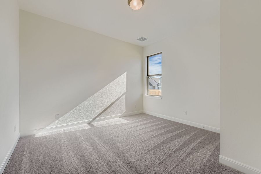 Spacious, unfurnished interior of a new home in 6 Creeks, Kyle (Image 10). Spacious, unfurnished interior of a new home in 6 Creeks, Kyle (Image 10).