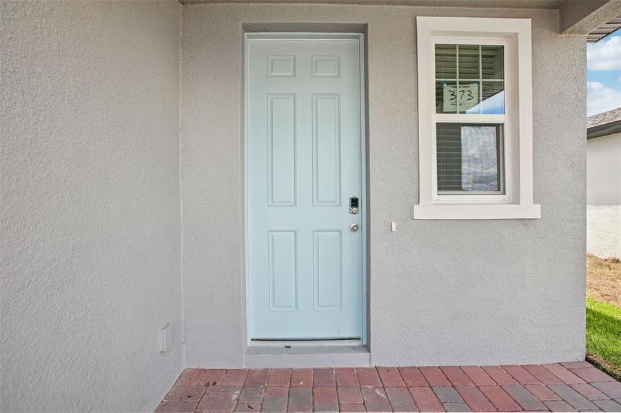Exterior details and patio area of a home in Villamar - Classic Series, Winter Haven (Image 4).