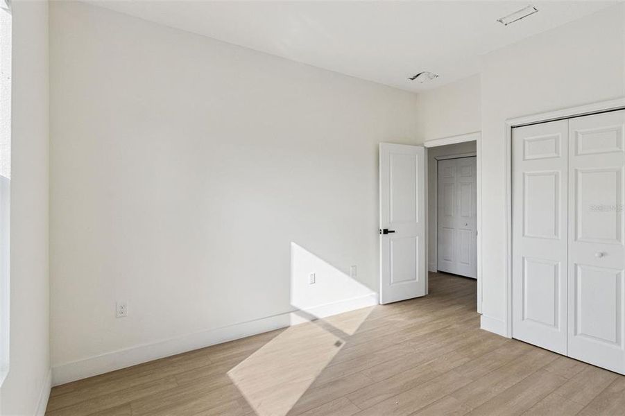Spacious, unfurnished interior of a new home in , Kissimmee (Image 21).