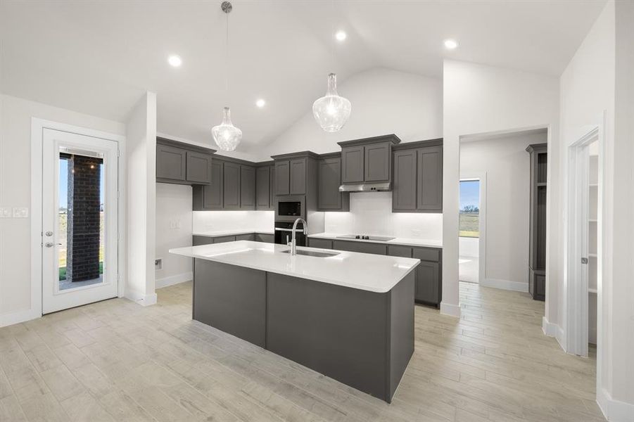 2361 Oak Knoll- Kitchen-2