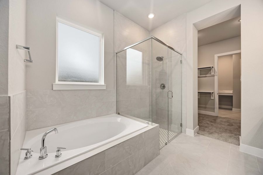 Furnished interior view inside a new home in Canterra Creek  60', Rosharon (Image 15).
