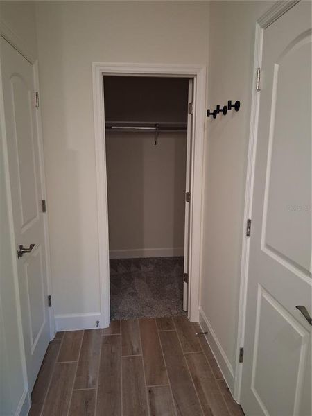 Spacious, unfurnished interior of a new home in , New Smyrna Beach (Image 15).