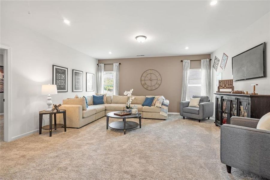 Furnished interior view inside a new home in Laurel Creek, Calhoun (Image 22).