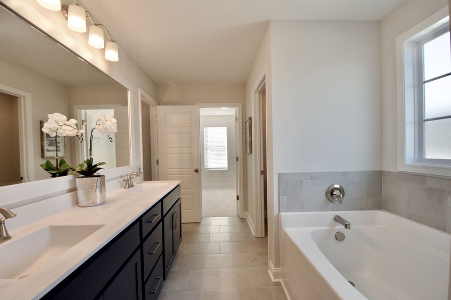 Furnished interior view inside a new home in Sawyer’s Run, Hampstead (Image 10).