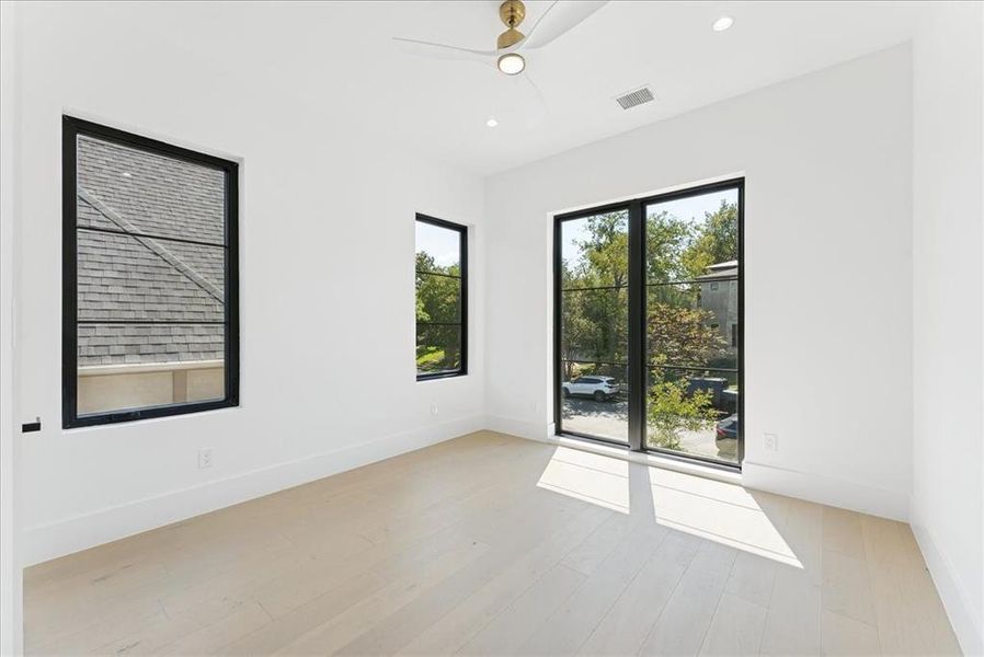 Spacious, unfurnished interior of a new home in , Dallas (Image 22). Spacious, unfurnished interior of a new home in , Dallas (Image 22).
