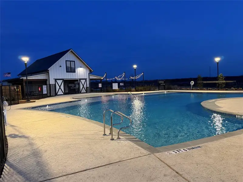 Community Features - Pool, Volleyball Court, Pickleball, Cornhole Courtyard and Walking Trails. Community Features - Pool, Volleyball Court, Pickleball, Cornhole Courtyard and Walking Trails.