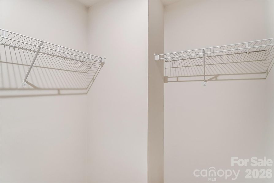 Spacious, unfurnished interior of a new home in Cheyney, Charlotte (Image 35).