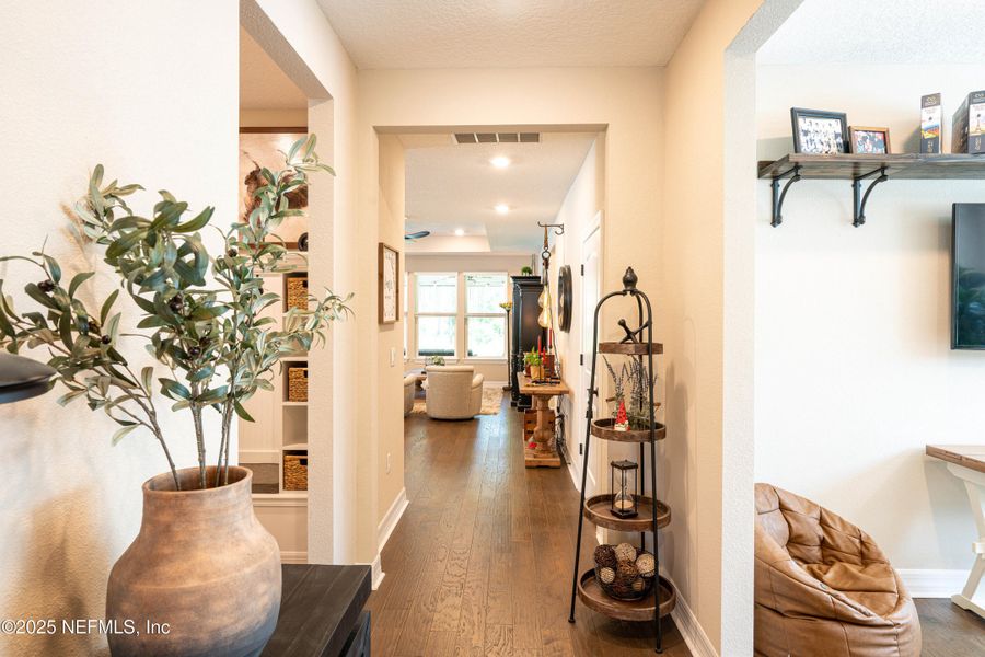 Furnished interior view inside a new home in , Ponte Vedra (Image 47).