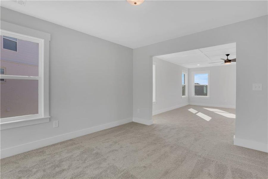 Spacious, unfurnished interior of a new home in Cambridge, Flowery Branch (Image 32).