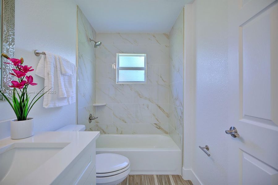 Furnished interior view inside a new home in , Sebring (Image 3).