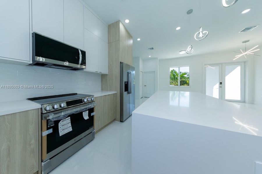 Furnished interior view inside a new home in , Lehigh Acres (Image 12).