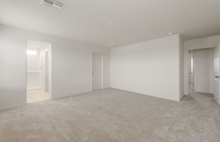 Spacious, unfurnished interior of a new home in El Rancho Santa Rosa, Maricopa (Image 20).