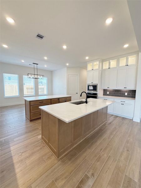 Furnished interior view inside a new home in Briarley, Montgomery (Image 10).