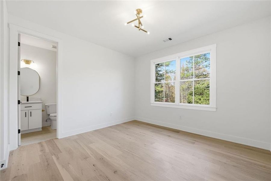 Spacious, unfurnished interior of a new home in , Monroe (Image 37).