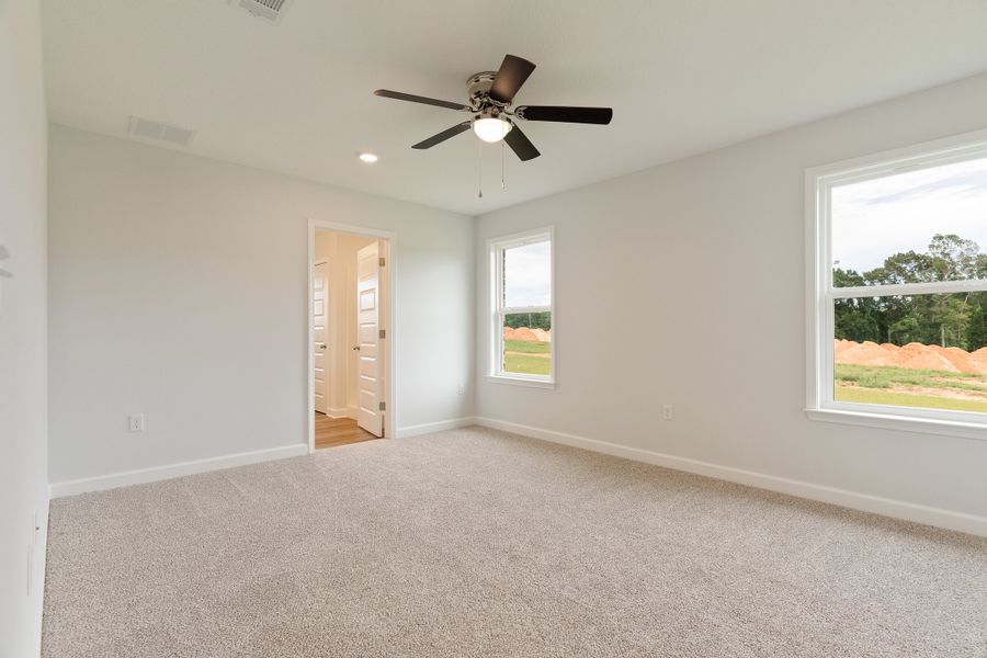 Spacious, unfurnished interior of a new home in Barton's Bend, Crestview (Image 29). Spacious, unfurnished interior of a new home in Barton's Bend, Crestview (Image 29).