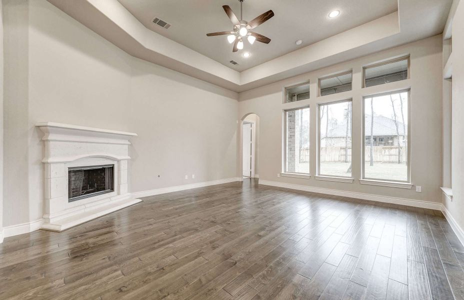 Spacious, unfurnished interior of a new home in The Highlands 55′, Porter (Image 18).