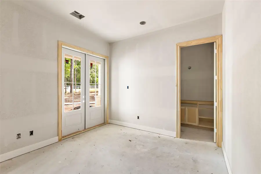 A secondary full bedroom with private entrance and ensuite bath is found on the ground floor. A secondary full bedroom with private entrance and ensuite bath is found on the ground floor.