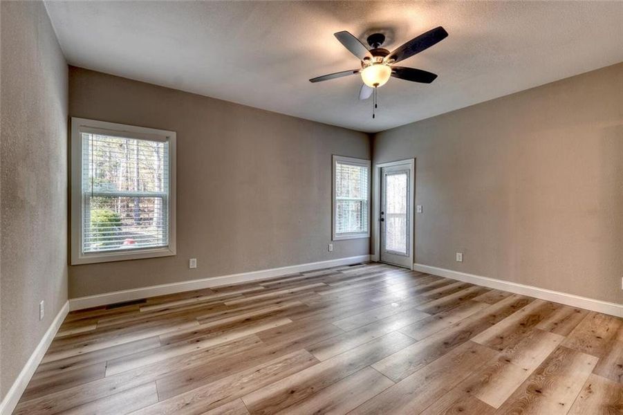 Spacious, unfurnished interior of a new home in , Blairsville (Image 36).