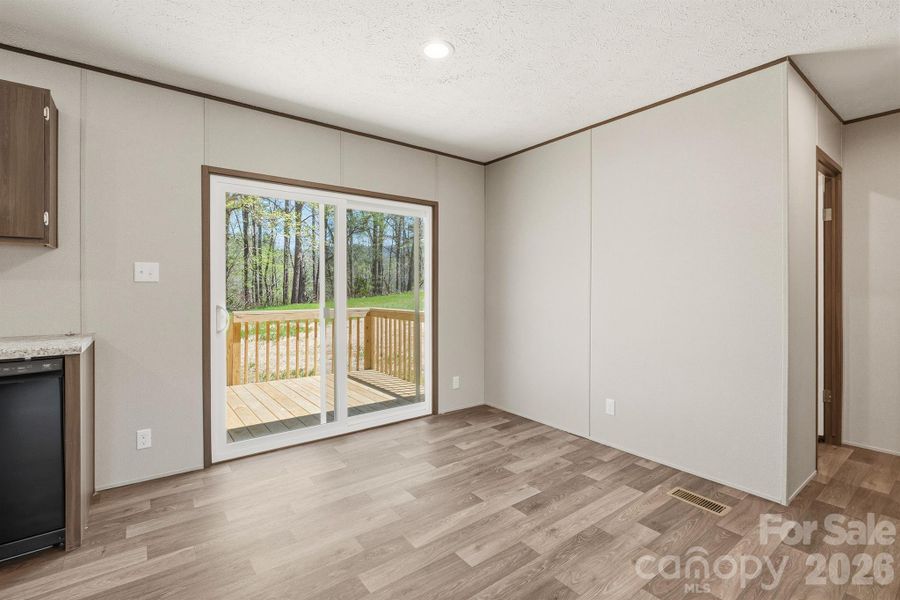 Spacious, unfurnished interior of a new home in , Old Fort (Image 12).