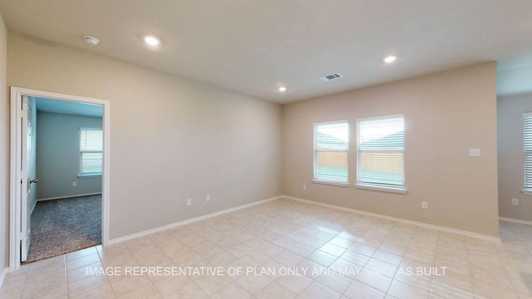 Representative unfurnished interior of a home built from the Ashburn by D.R. Horton in Reynolds Crossing, Killeen (Image 10).