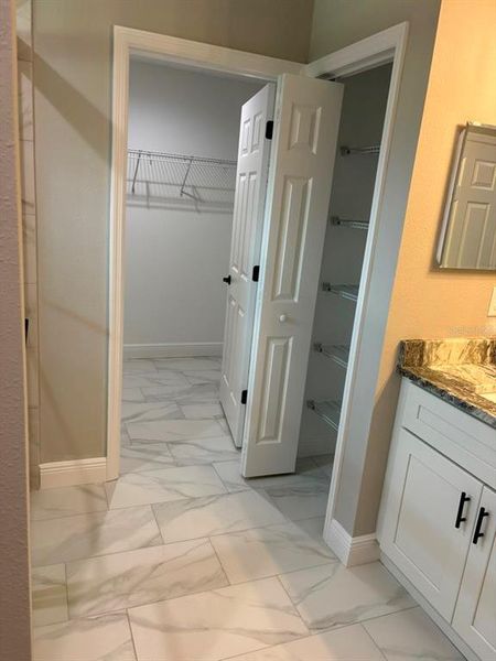 Spacious, unfurnished interior of a new home in , Dunnellon (Image 18). Spacious, unfurnished interior of a new home in , Dunnellon (Image 18).