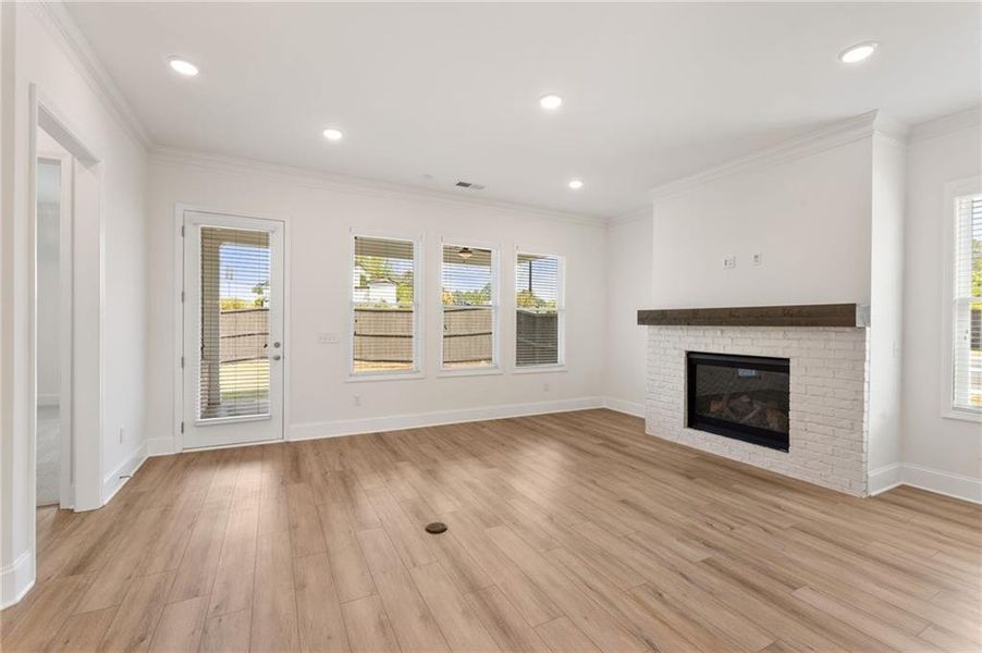 Spacious, unfurnished interior of a new home in Courtyards at Traditions, Cumming (Image 22).