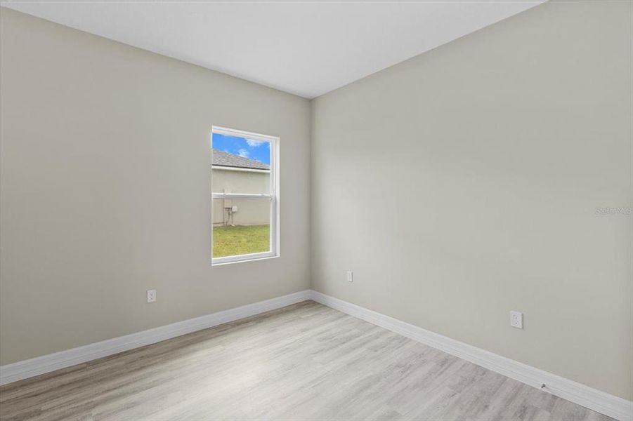 Spacious, unfurnished interior of a new home in , Ocala (Image 40).