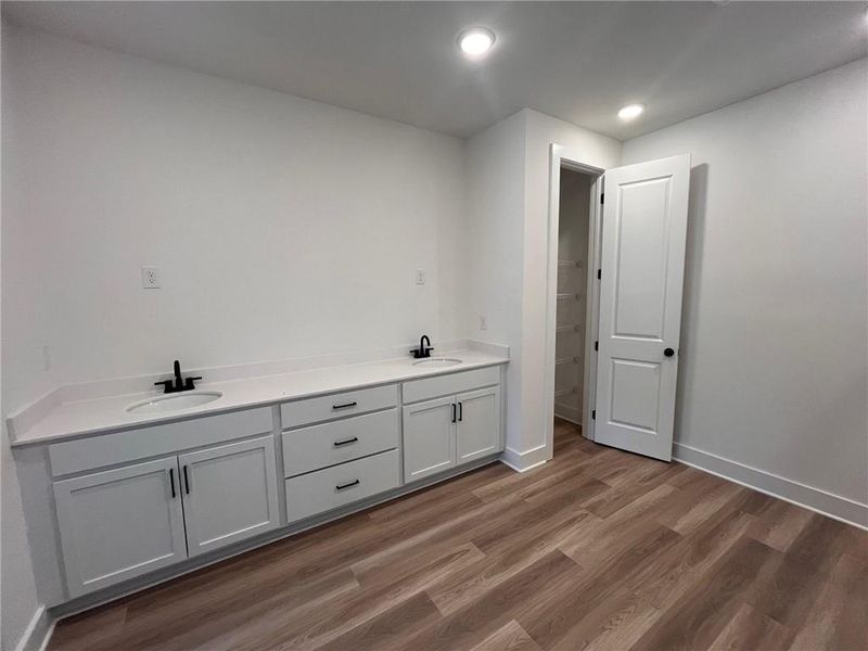 Furnished interior view inside a new home in Governors Parc, Kennesaw (Image 9). Furnished interior view inside a new home in Governors Parc, Kennesaw (Image 9).