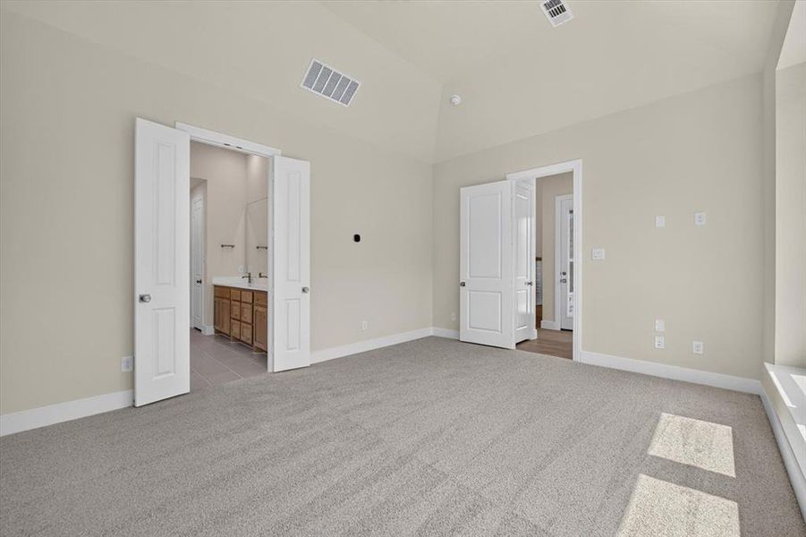 Spacious, unfurnished interior of a new home in Pecan Square, Northlake (Image 19). Spacious, unfurnished interior of a new home in Pecan Square, Northlake (Image 19).