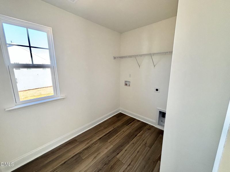 EV 8 laundry EV 8 laundry