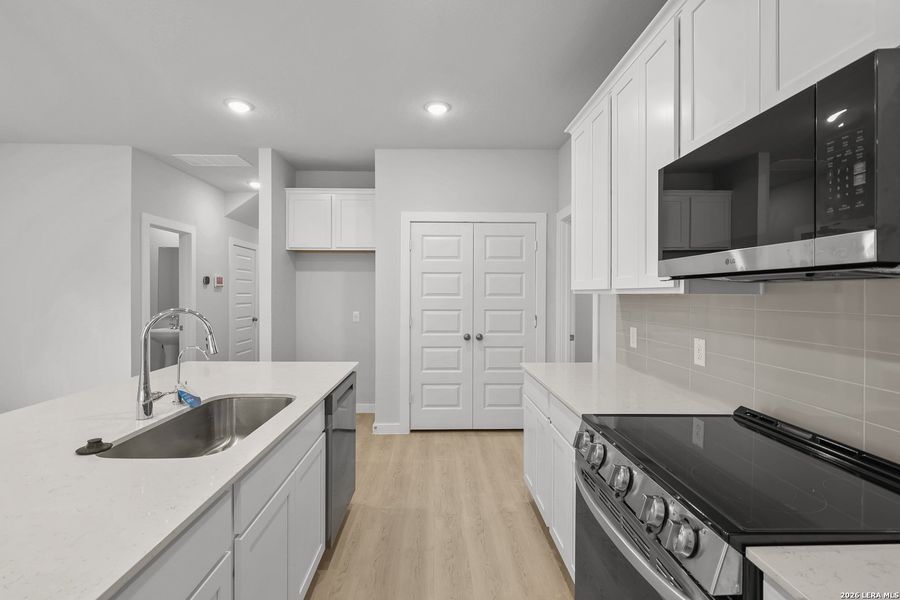 Furnished interior view inside a new home in Rosemont Hill, San Antonio (Image 16).