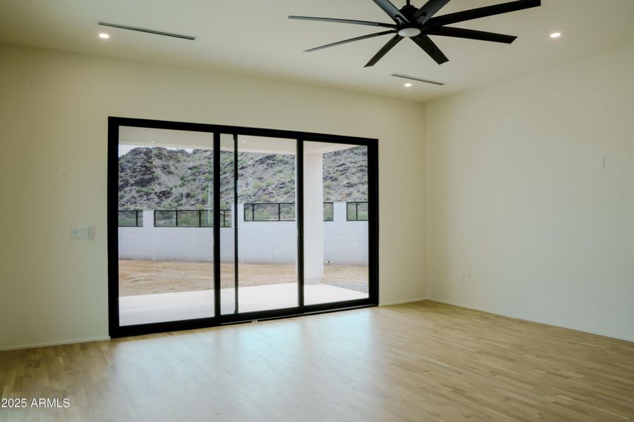 AX3 #2 Listing-06 AX3 #2 Listing-06