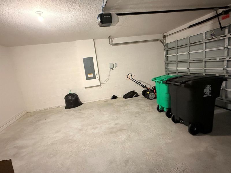 Image 15 of a home in .