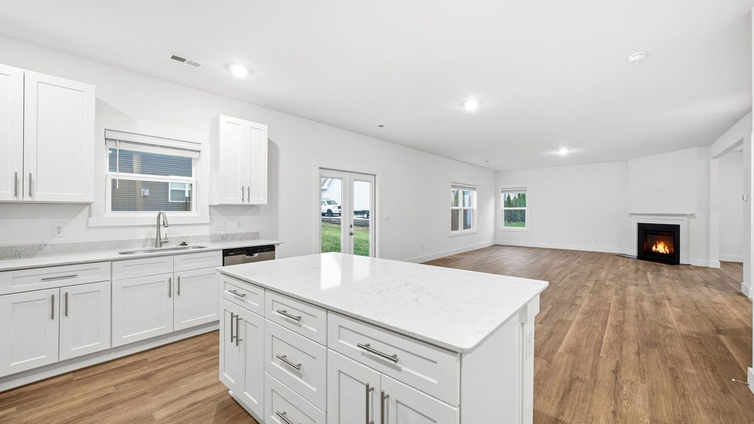 Furnished interior view inside a new home in Polo Fields, Kingsport (Image 5).