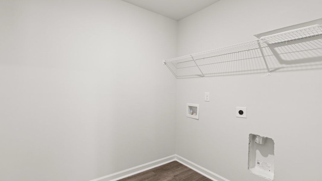 Spacious, unfurnished interior of a new home in The Abbey at Trolley Run Station, Aiken (Image 25).