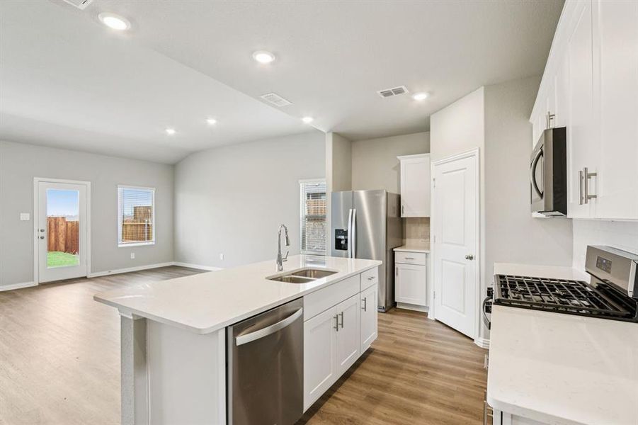 Furnished interior view inside a new home in River Ridge, Crandall (Image 11).