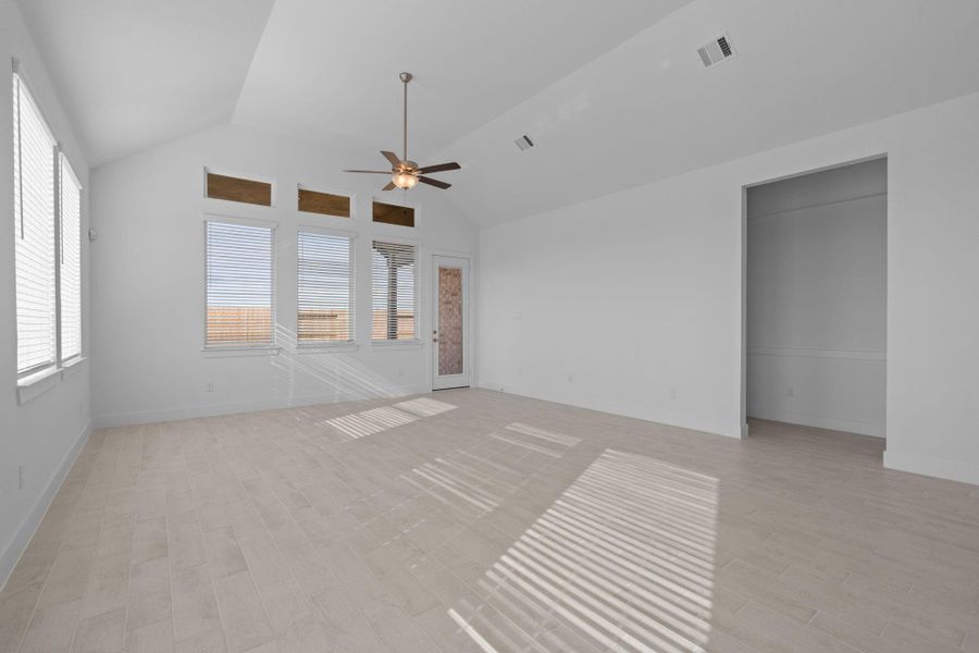 Spacious, unfurnished interior of a new home in Attwater, Waller (Image 16). Spacious, unfurnished interior of a new home in Attwater, Waller (Image 16).