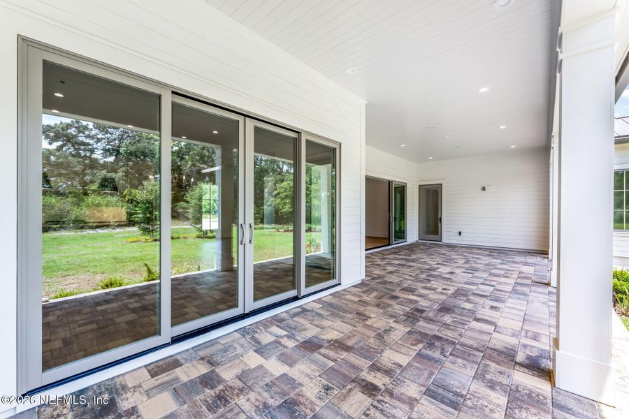 Exterior details and patio area of a home in , Ponte Vedra (Image 33).
