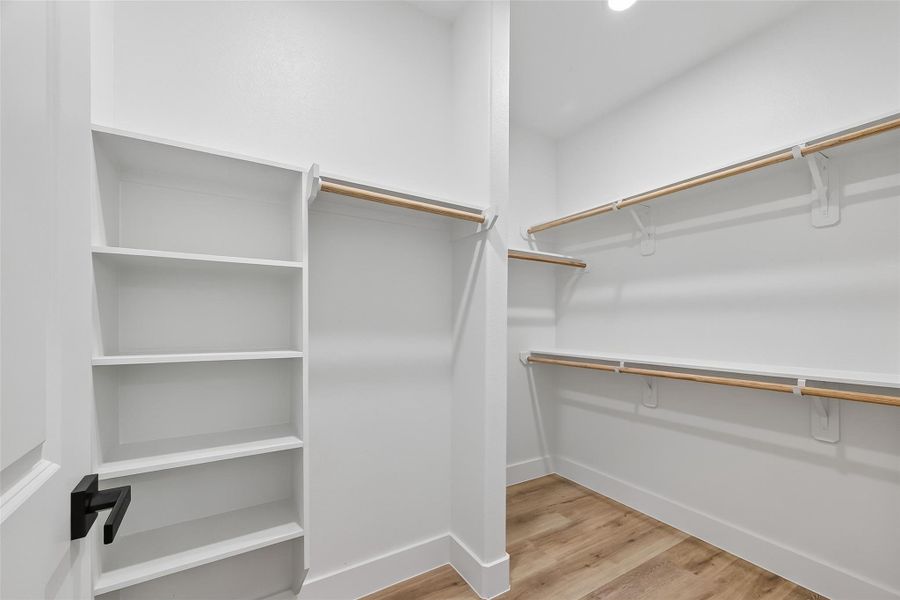 Spacious, unfurnished interior of a new home in , Houston (Image 21).