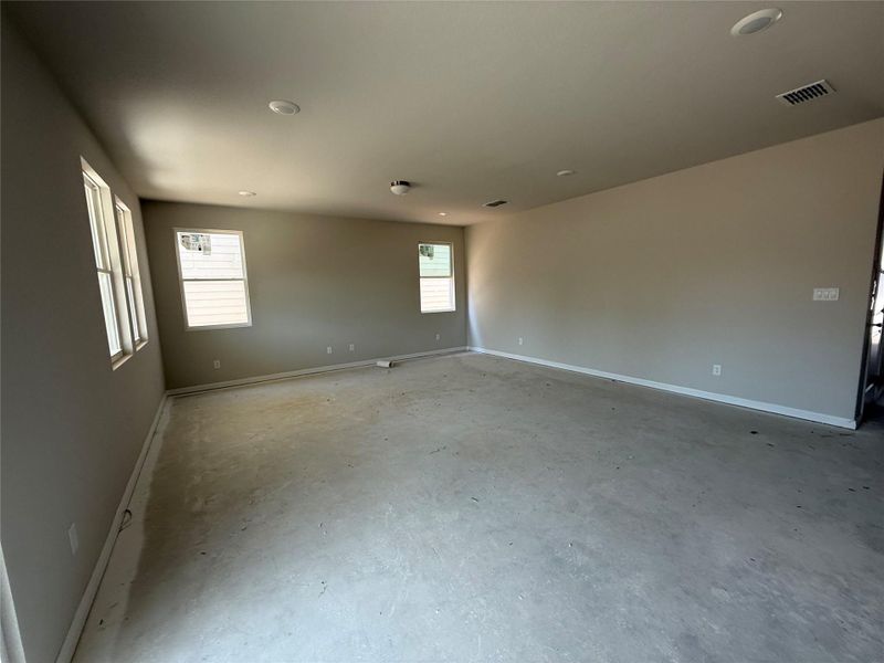 Spacious, unfurnished interior of a new home in Cannon Ranch 45s, Dripping Springs (Image 11). Spacious, unfurnished interior of a new home in Cannon Ranch 45s, Dripping Springs (Image 11).