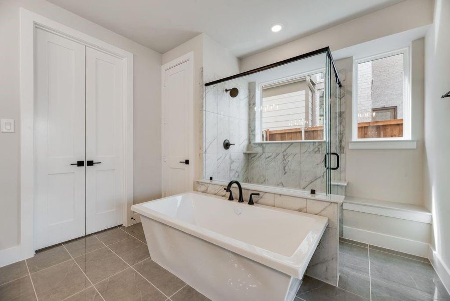 Furnished interior view inside a new home in Providence Cove, McKinney (Image 10).