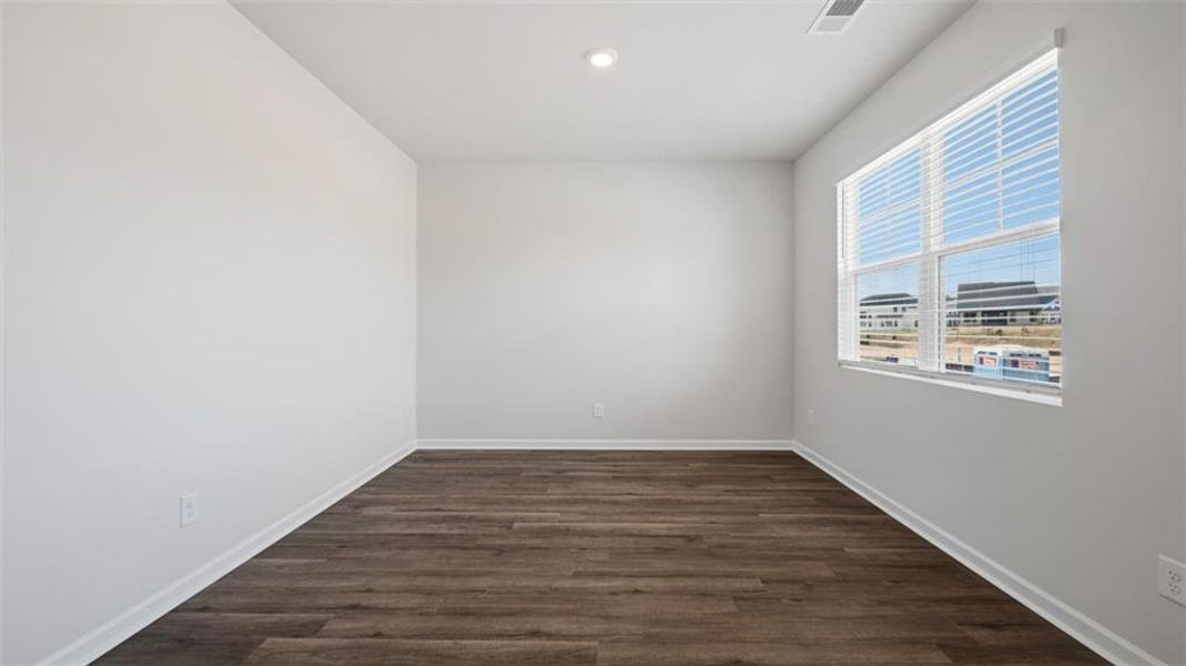 Spacious, unfurnished interior of a new home in Jackson Landing, Jefferson (Image 33).
