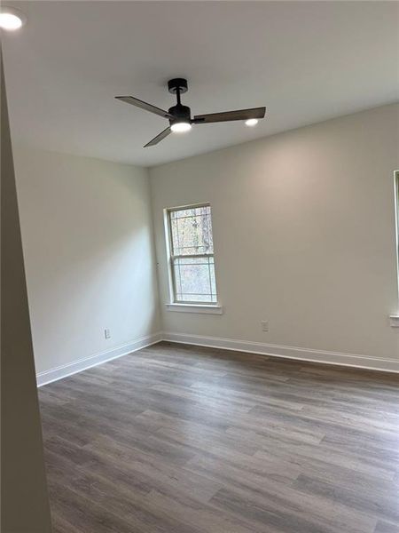 Spacious, unfurnished interior of a new home in , Warner Robins (Image 12).