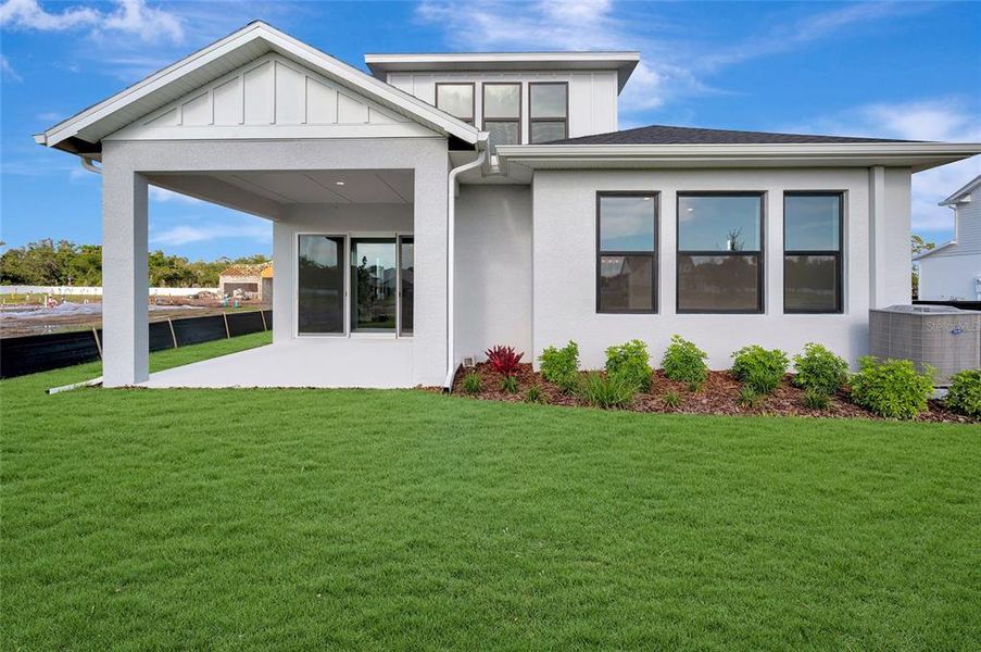 Exterior details and patio area of a home in Lakeview Crossing – Tradition Series, Sarasota (Image 4). Exterior details and patio area of a home in Lakeview Crossing – Tradition Series, Sarasota (Image 4).
